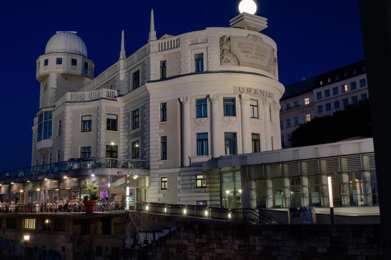 Prater Rooftop Pinnacle With Ac Wien Exterior foto